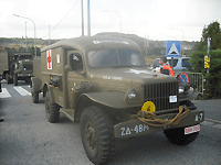 véhicule militaire Croix-Rouge